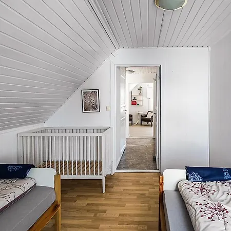 Appartement Awesome In With House Sea View *